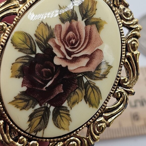 VTG Necklace Pendant Floral Cameo Mirror Backed Gold Tone Frame Antique Revival - Picture 5 of 10